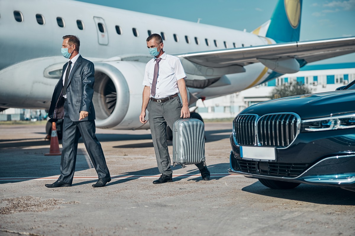 Antalya Havalimanı VIP transfer için yolcu ve özel araç